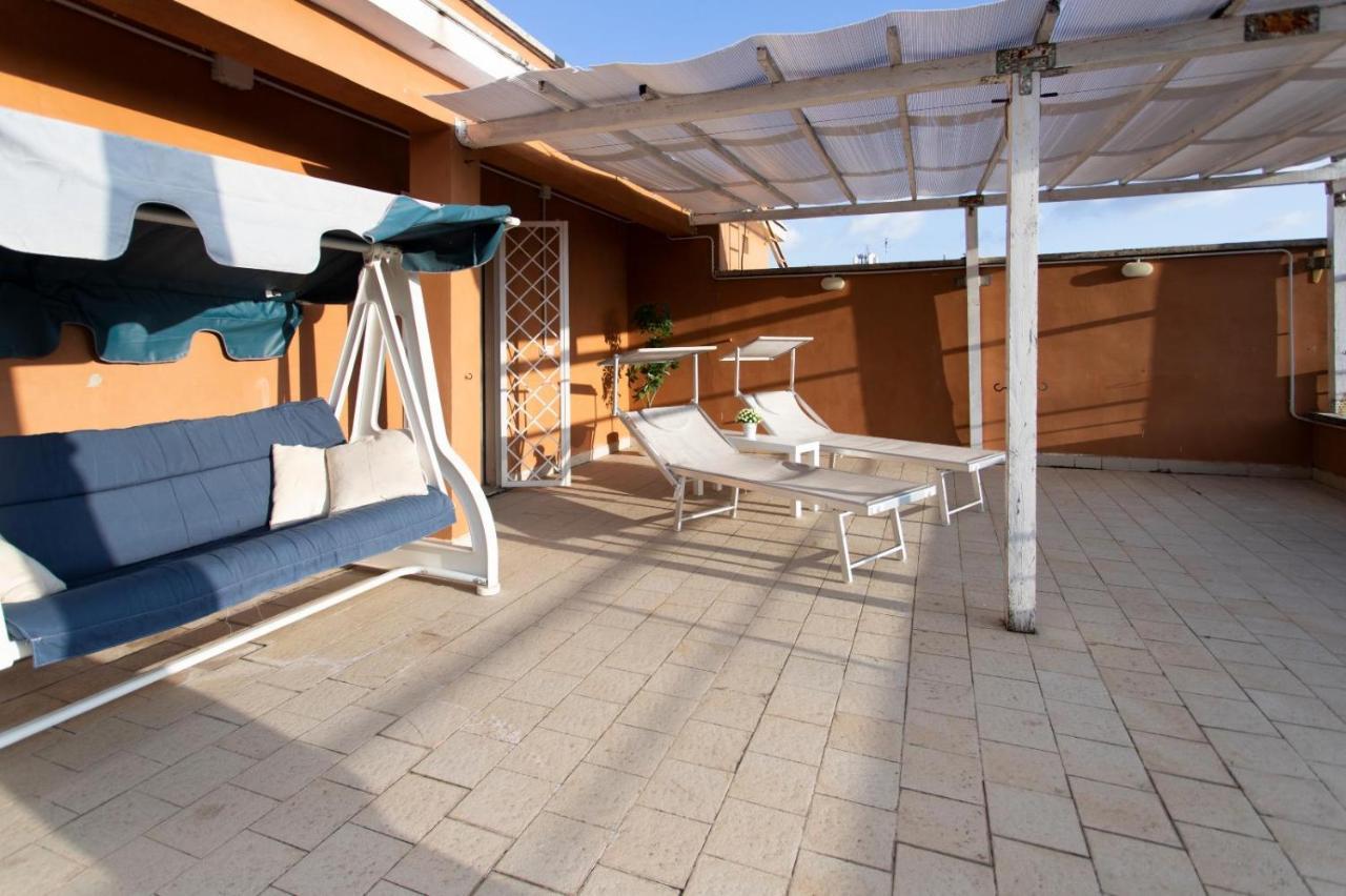 Casa Aurora - Terrazza Con Vista San Pietro Apartment Rome Exterior photo